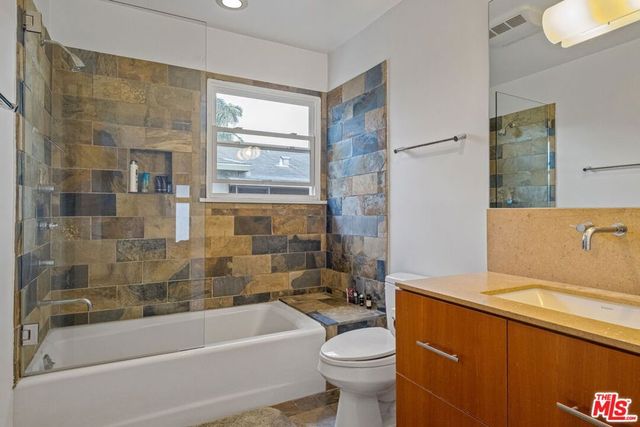 221 3rd Avenue, Venice, CA 90291