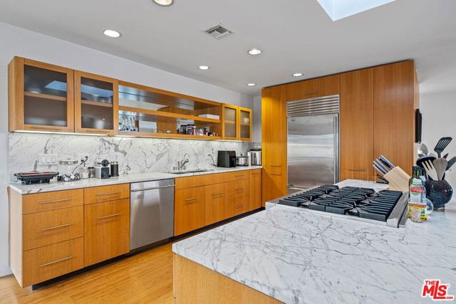 221 3rd Avenue, Venice, CA 90291