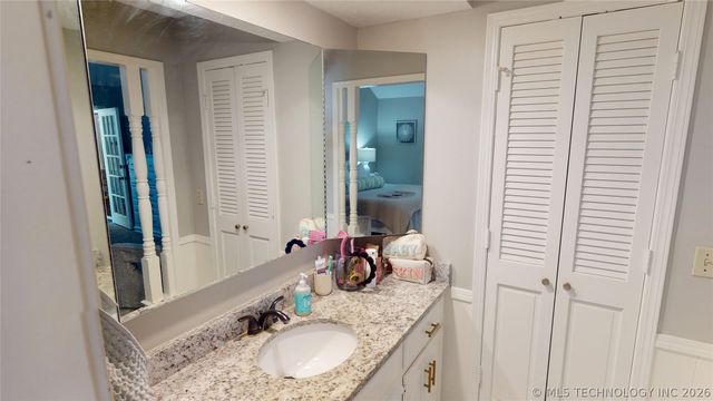 6005 E 79th Street, Tulsa, OK 74136