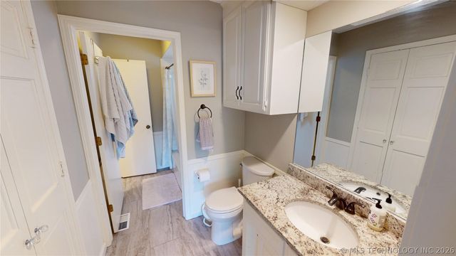 6005 E 79th Street, Tulsa, OK 74136