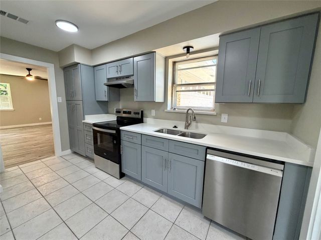 1606 Bluebonnet Trail, Arlington, TX 76013
