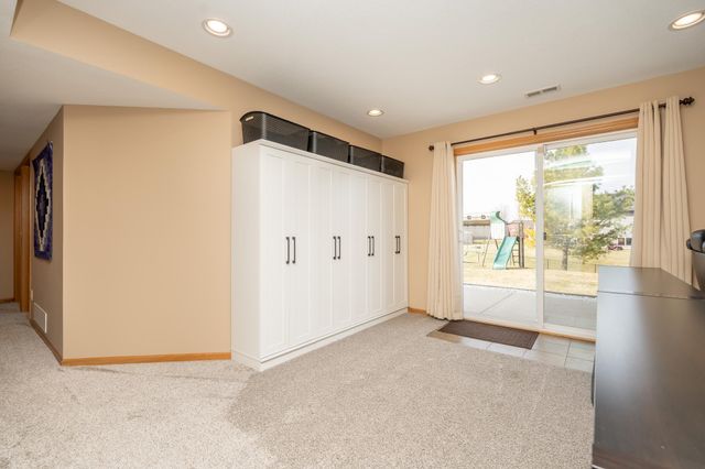 821 10th Avenue NE, Lonsdale, MN 55046
