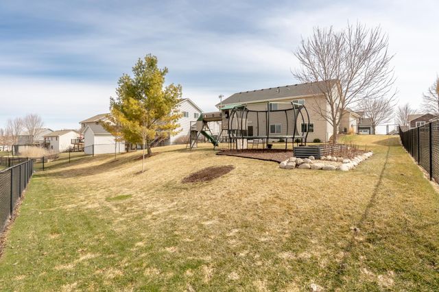 821 10th Avenue NE, Lonsdale, MN 55046