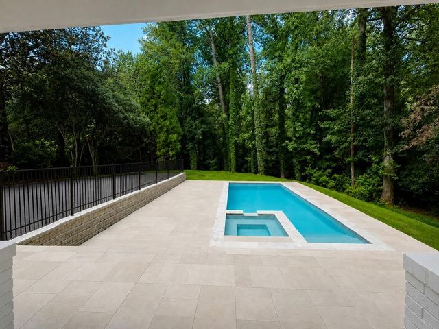 1330 W Wesley Road NW, Atlanta, GA 30327
