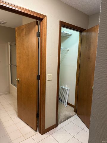 5717 Bayside Drive, Fort Wayne, IN 46815