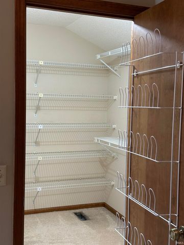 5717 Bayside Drive, Fort Wayne, IN 46815