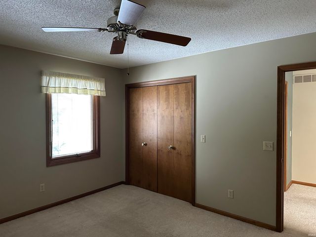 5717 Bayside Drive, Fort Wayne, IN 46815