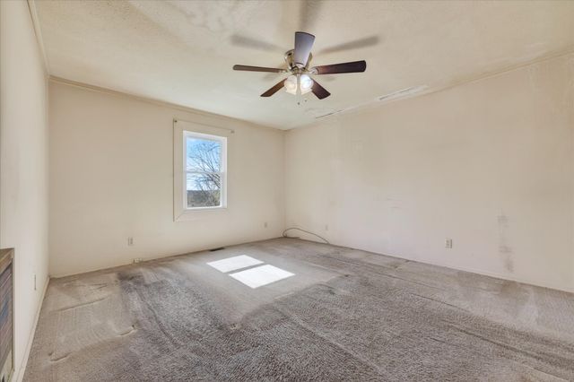 169 Sunset Ct, Clarksville, TN 37042