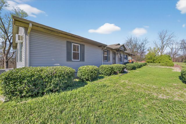 169 Sunset Ct, Clarksville, TN 37042