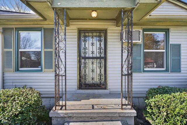 169 Sunset Ct, Clarksville, TN 37042