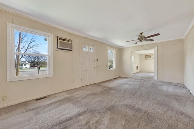 169 Sunset Ct, Clarksville, TN 37042