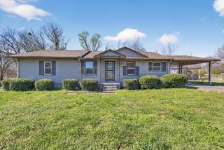 169 Sunset Ct, Clarksville, TN 37042