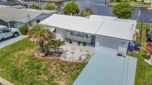 12524 5TH ISLE, Hudson, FL 34667