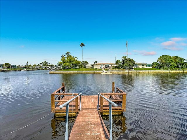 12524 5TH ISLE, Hudson, FL 34667