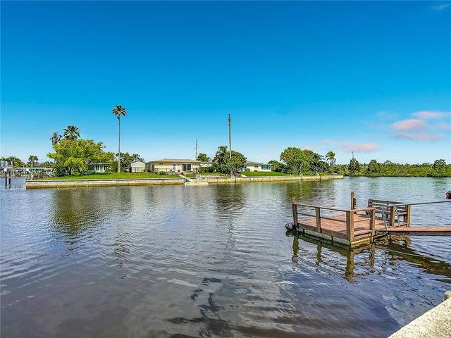 12524 5TH ISLE, Hudson, FL 34667