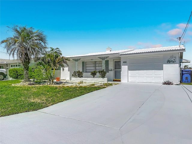 12524 5TH ISLE, Hudson, FL 34667