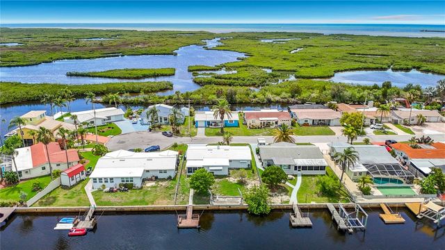 12524 5TH ISLE, Hudson, FL 34667