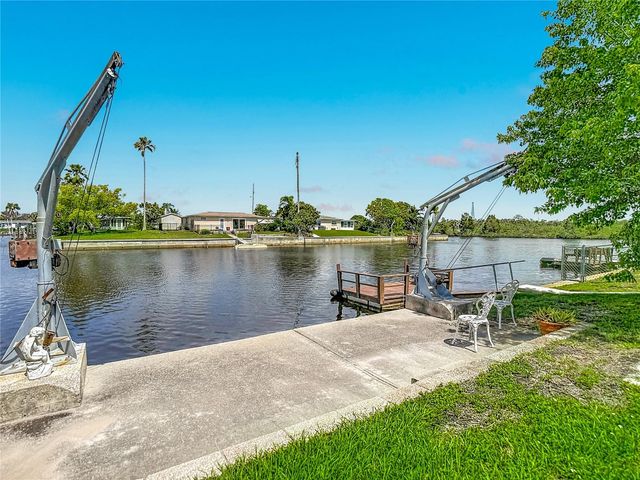 12524 5TH ISLE, Hudson, FL 34667