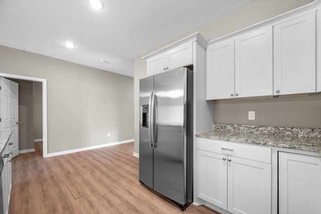 5287 N Toben, Bel Aire, KS 67226