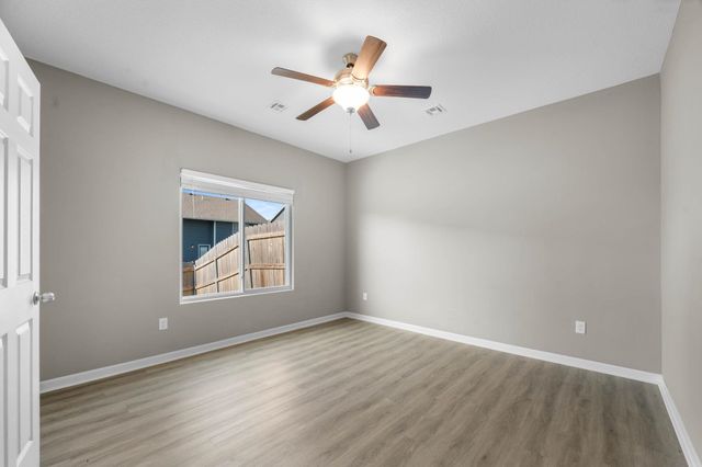 5287 N Toben, Bel Aire, KS 67226
