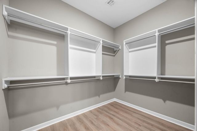 5287 N Toben, Bel Aire, KS 67226