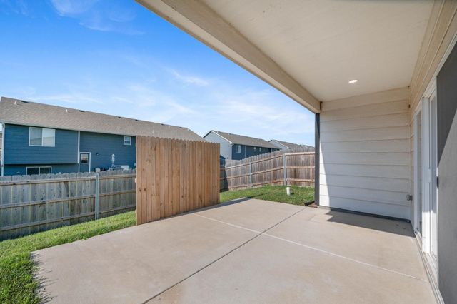 5287 N Toben, Bel Aire, KS 67226