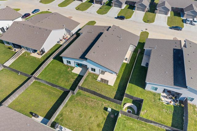 5287 N Toben, Bel Aire, KS 67226