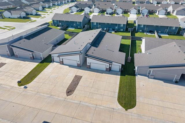 5287 N Toben, Bel Aire, KS 67226