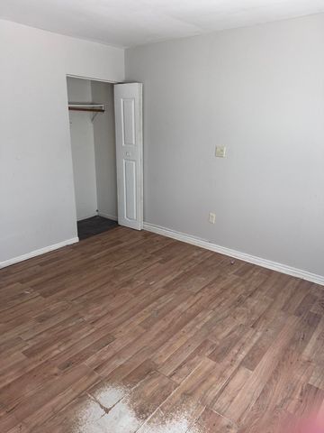 6659 Melton Road, Portage, IN 46368