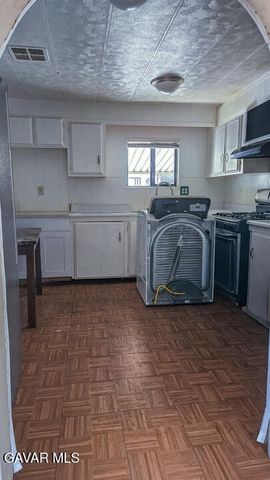 45800 Challenger Way Spc 251, Lancaster, CA 93535