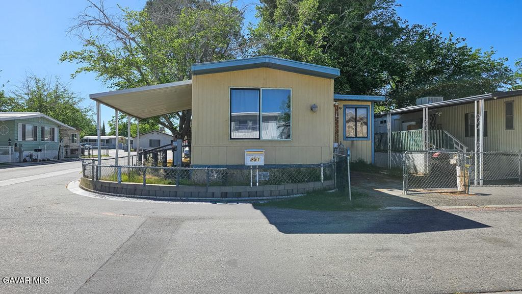 45800 Challenger Way Spc 251, Lancaster, CA 93535