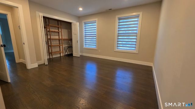 14 Fullmar Lane, Norwalk, CT 06850