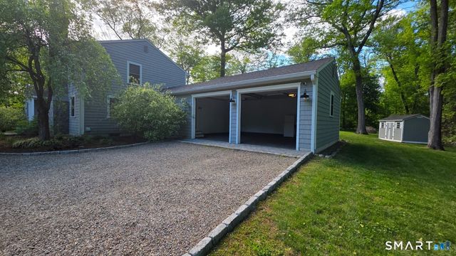 14 Fullmar Lane, Norwalk, CT 06850