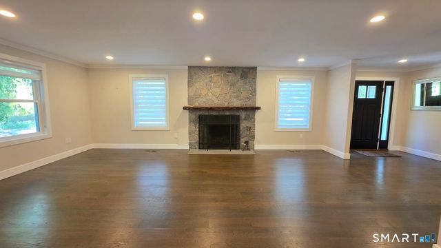 14 Fullmar Lane, Norwalk, CT 06850