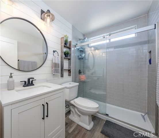 2552 Avenida Del Vista 204, Corona, CA 92882