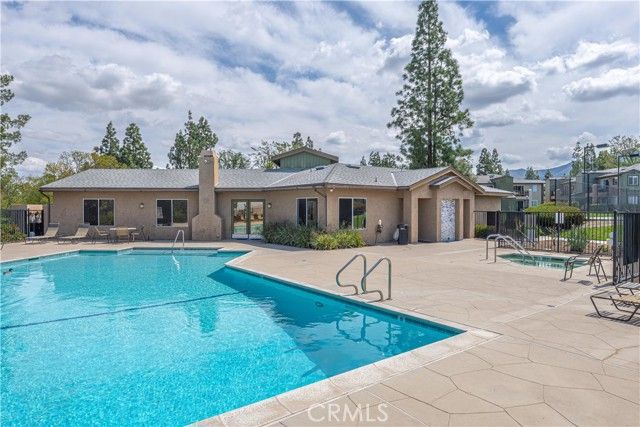 2552 Avenida Del Vista 204, Corona, CA 92882