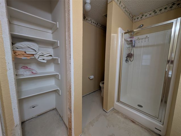 1209 Meadowgate Drive, Allen, TX 75002