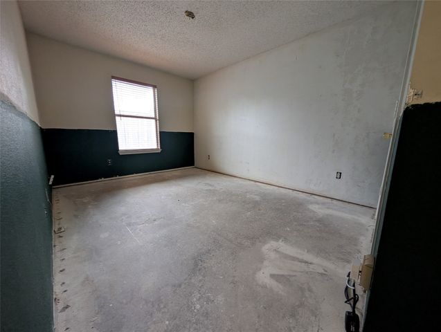 1209 Meadowgate Drive, Allen, TX 75002