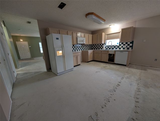 1209 Meadowgate Drive, Allen, TX 75002