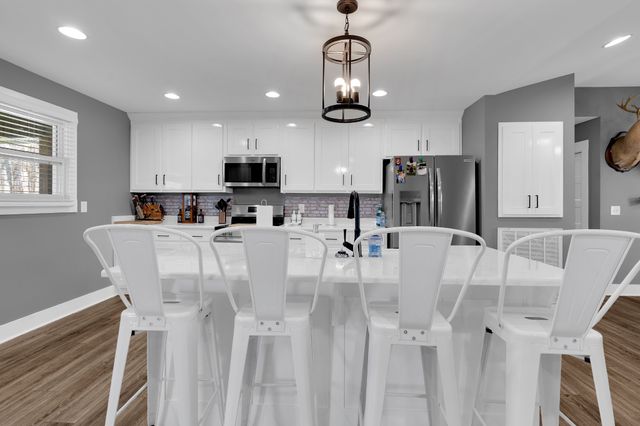 300 Old Clark Rd, Winchester, TN 37398