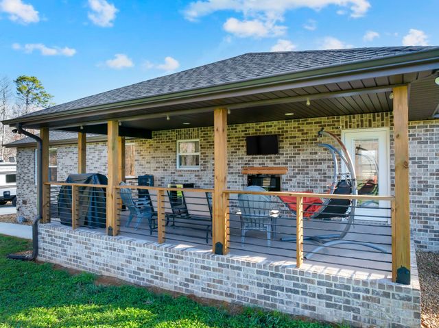 300 Old Clark Rd, Winchester, TN 37398