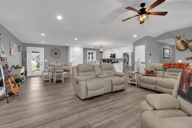 300 Old Clark Rd, Winchester, TN 37398