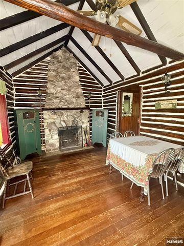 57 Lakeside Drive, Sussex, NJ 07461