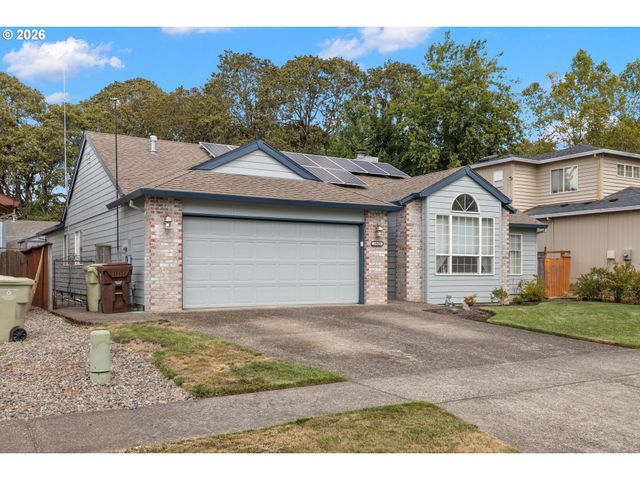 5945 Se BLOSSOM St, Hillsboro, OR 97123