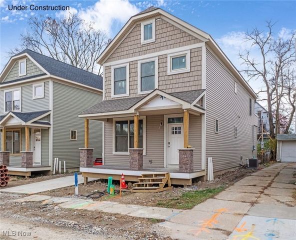 1885 Woodlawn Avenue, Cleveland, OH 44112