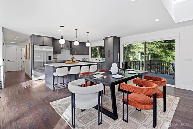 876 172nd Avenue NE, Bellevue, WA 98008