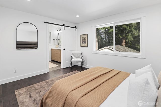 876 172nd Avenue NE, Bellevue, WA 98008