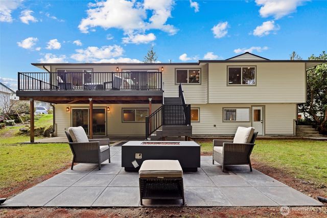 876 172nd Avenue NE, Bellevue, WA 98008