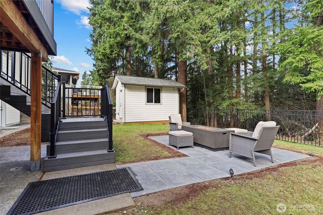 876 172nd Avenue NE, Bellevue, WA 98008