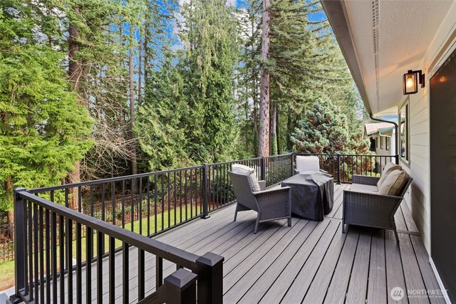 876 172nd Avenue NE, Bellevue, WA 98008